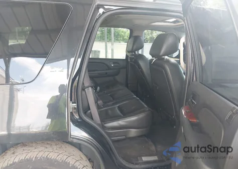 2013 Chevrolet Tahoe Ltz z USA, uszkodzony, nr VIN 1GNSKCE06DR177092